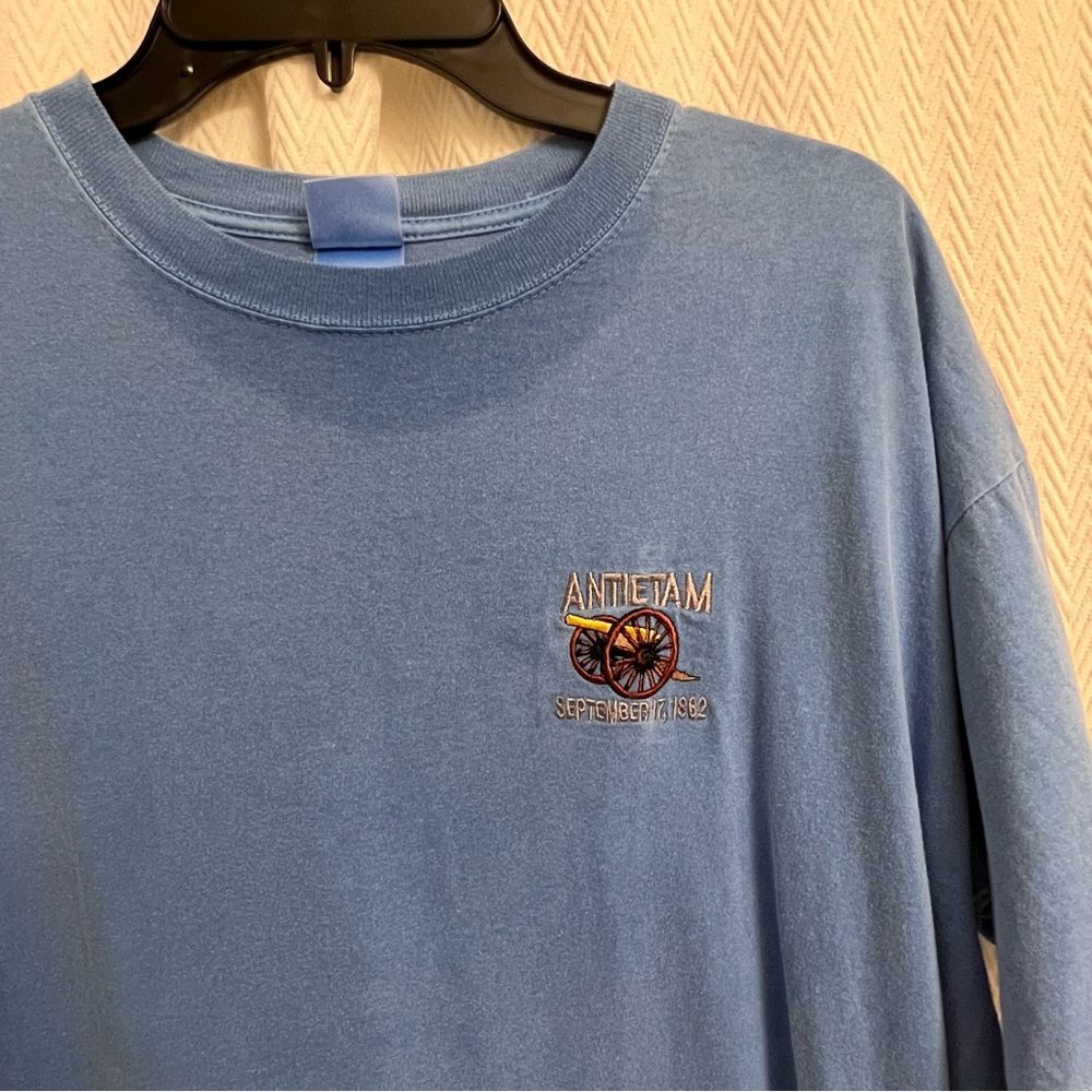Antietam battlefield Sharpsburg, Maryland Men's Blue T-Shirt large